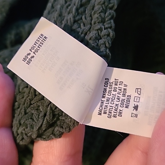 GENTLY WORN Aerie Chenille Oversized Turtleneck Sweater - Picture 4 of 4